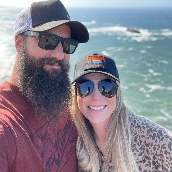 Meet your Posher, Sabrina - Picture 1 of 1